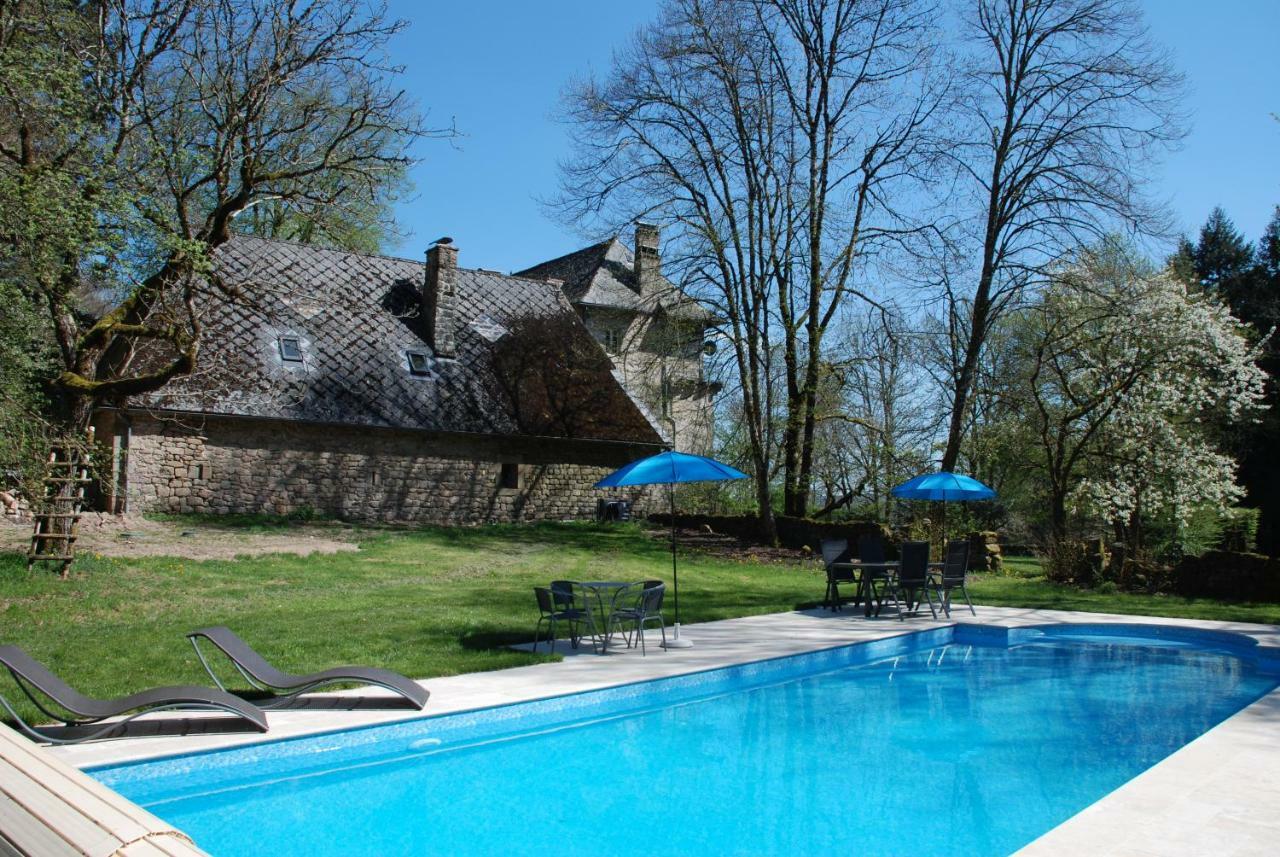 Gites Chateau Le Bois Saint-Julien-aux-Bois Exterior photo